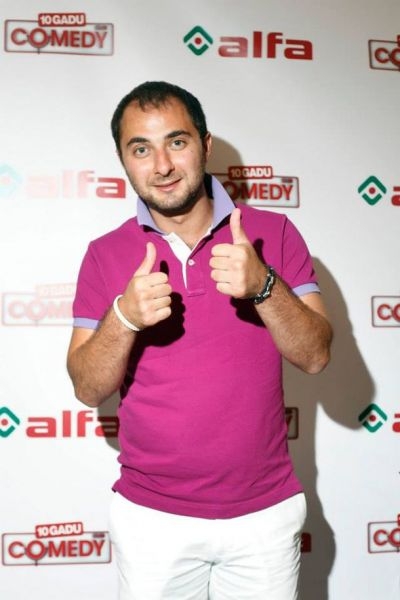 Демис Карибидис