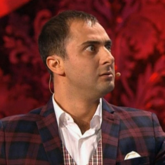 Демис Карибидис