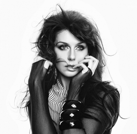 EMMA SHAPLIN EMMA SHAPLIN