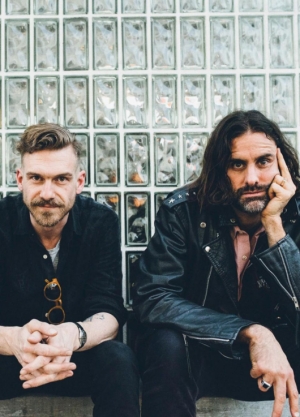 MIIKE SNOW
