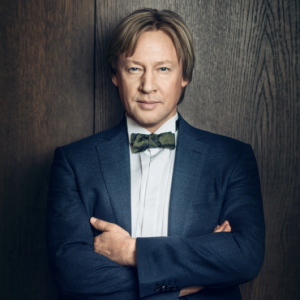 Дмитрий Харатьян