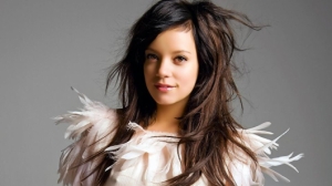 LILY ALLEN
