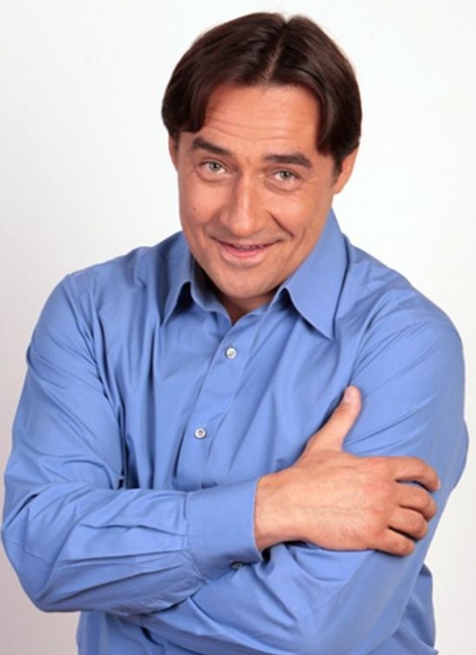 Камиль Ларин