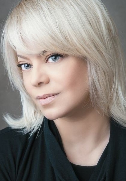 Яна Поплавская Яна Поплавская