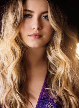 SOFIA REYES