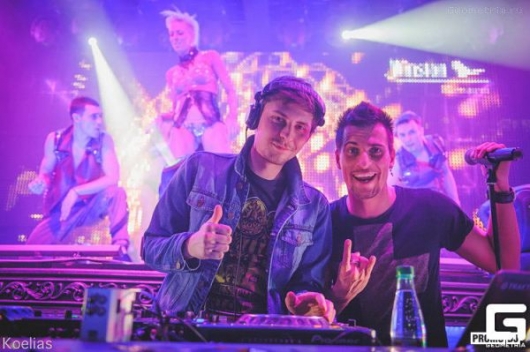 DJ TR-MEET DJ TR-MEET