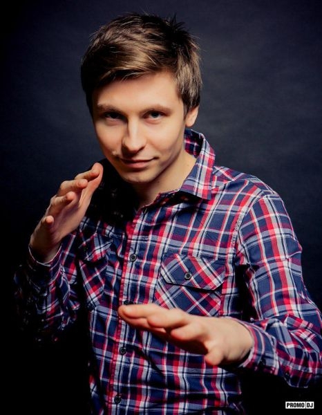 DJ TR-MEET DJ TR-MEET