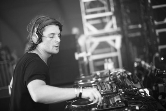 Axwell Axwell