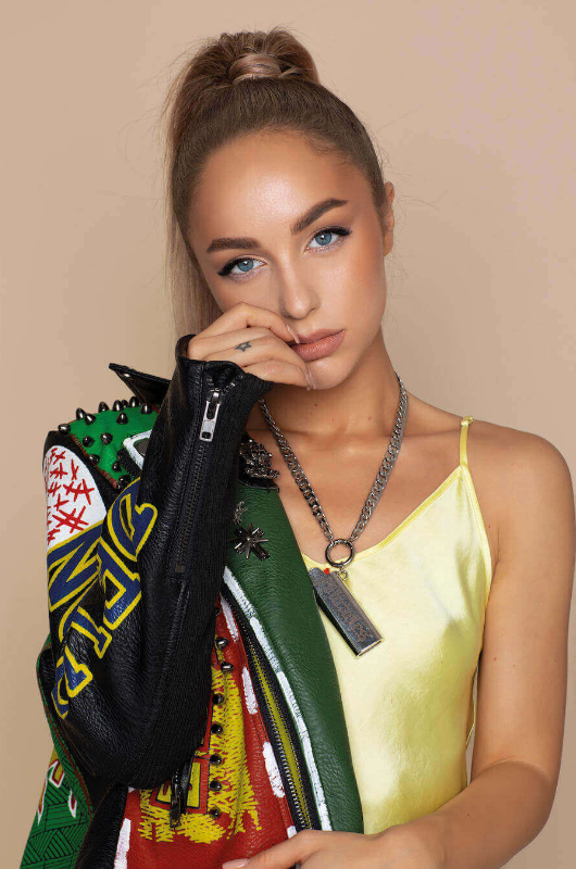 Мари Краймбрери Мари Краймбрери