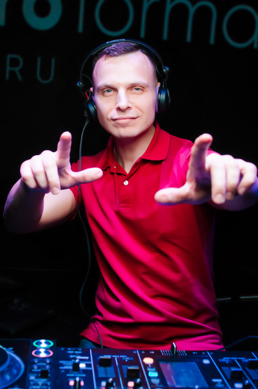 DJ SLESAR / Миша Слесарь DJ SLESAR / Миша Слесарь