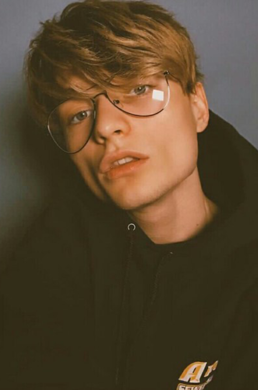 Женя Светски Женя Светски