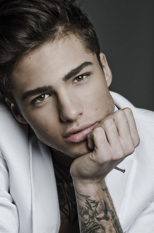 Рома Жёлудь Рома Жёлудь