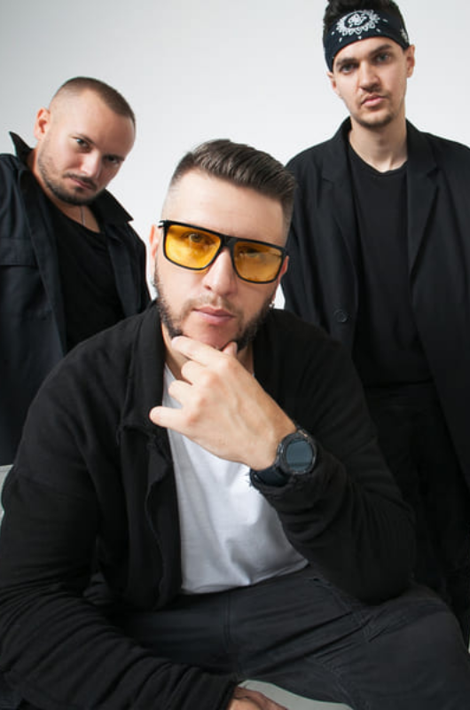 Четверо Четверо