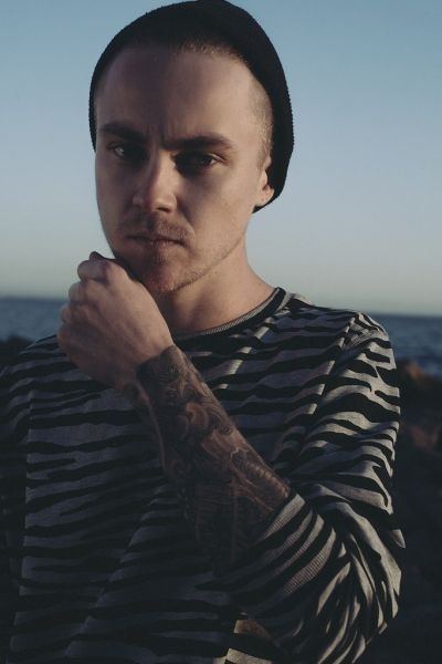 Артем Пивоваров Артем Пивоваров