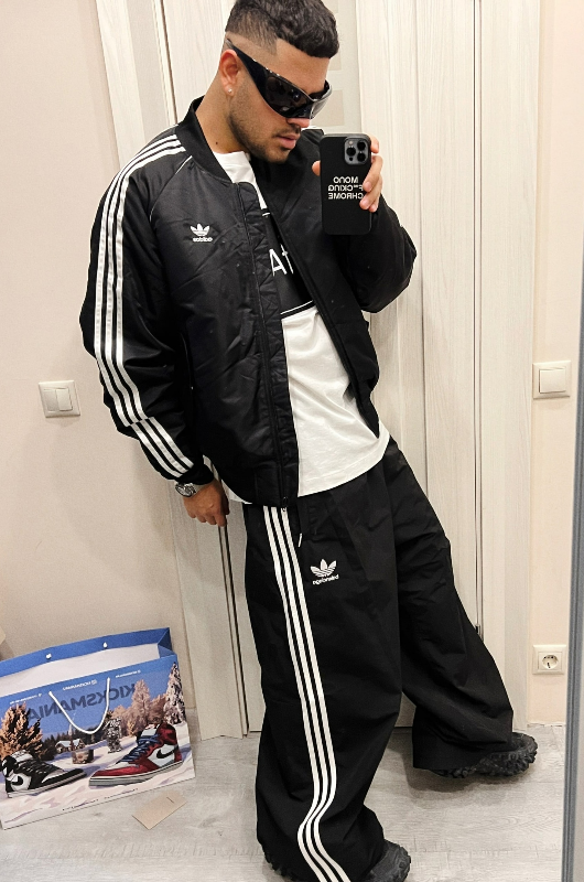 Роман Каграманов Роман Каграманов