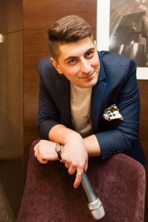 Искандер Гусейнов