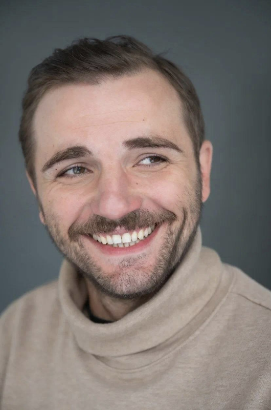 Максим Стоянов Максим Стоянов