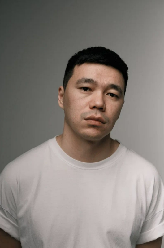 Данияр Алшинов Данияр Алшинов