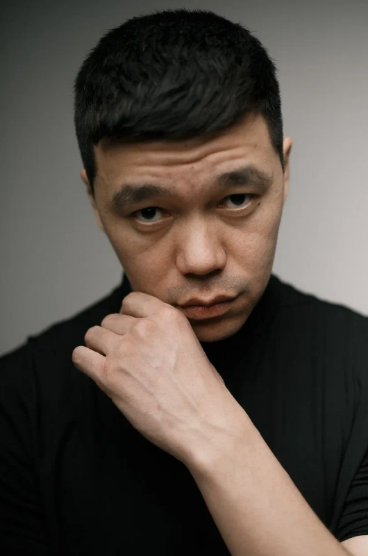 Данияр Алшинов Данияр Алшинов