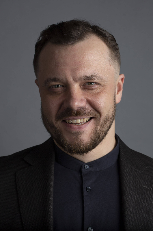 Артур Иванов Артур Иванов