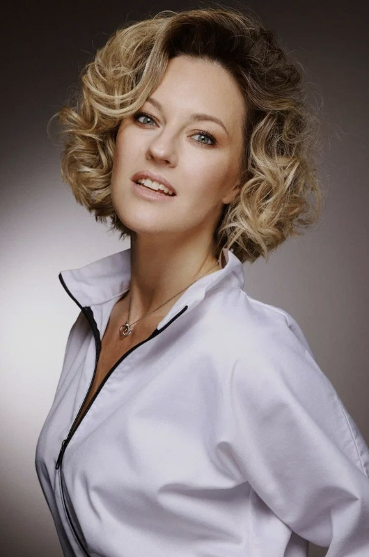 Яна Крайнова Яна Крайнова