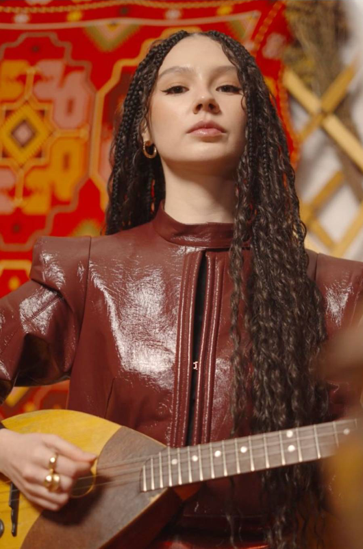 AY YOLA / Ай Йола AY YOLA / Ай Йола