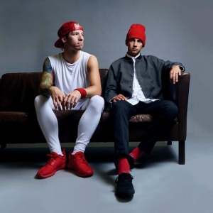 TWENTY ONE PILOTS