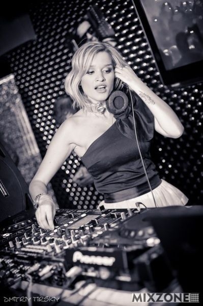 DJ Ksenia Borodina DJ Ksenia Borodina
