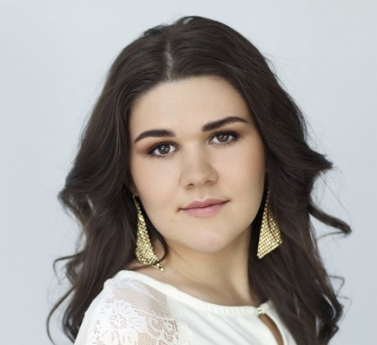 Дина Гарипова Дина Гарипова