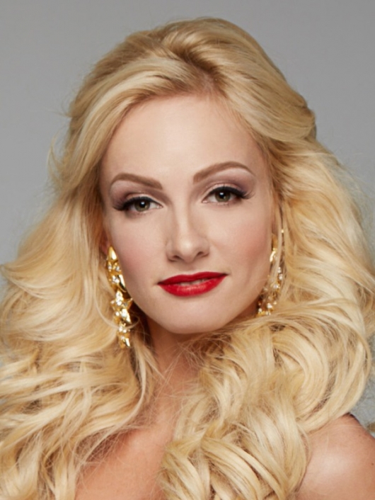 Полина Максимова Полина Максимова