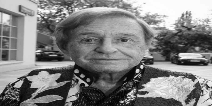 Роман Виктюк умер в больнице