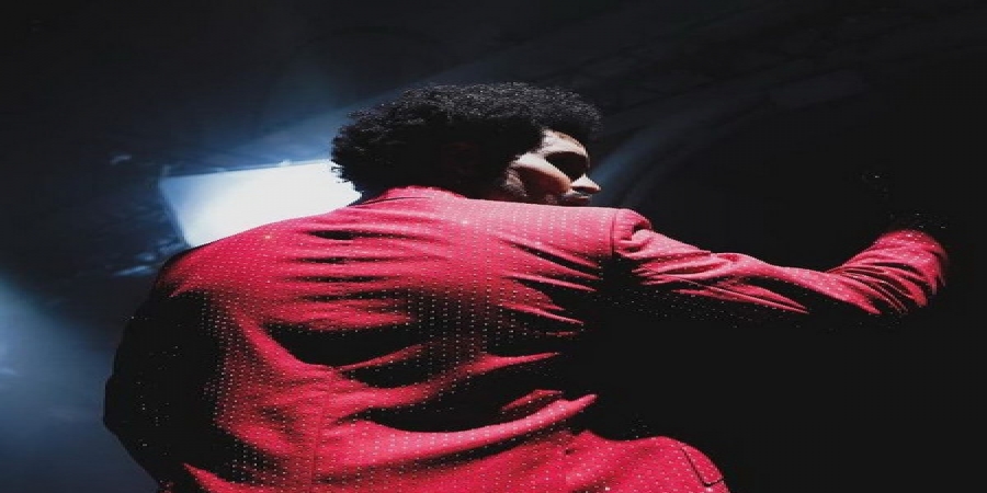 Weeknd показал свое новое лицо в клипе «Save Your Tears» (Видео)