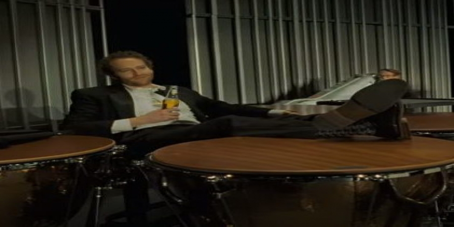 Дэвид Финчер и Аттикус Росс напомнили о важности пива (Видео)