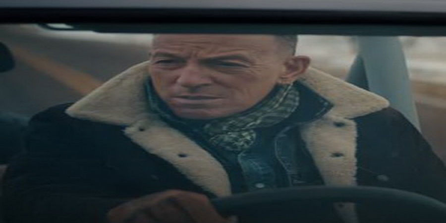 Брюс Спрингстин побывал в центре Америки (Видео)