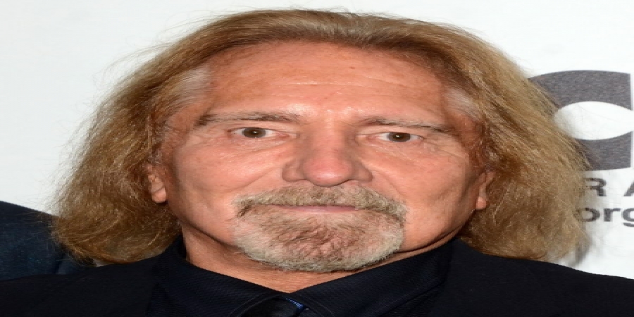 Басист Black Sabbath пишет мемуары для внуков