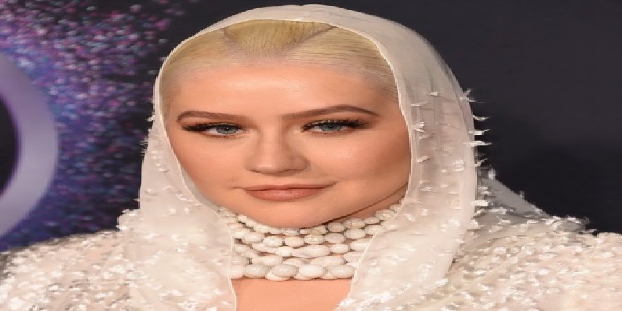 Кристина Агилера выпустит первый за 20 лет испаноязычный альбом