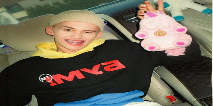 Даня Милохин и Аня Pokrov разработали коллекцию одежды