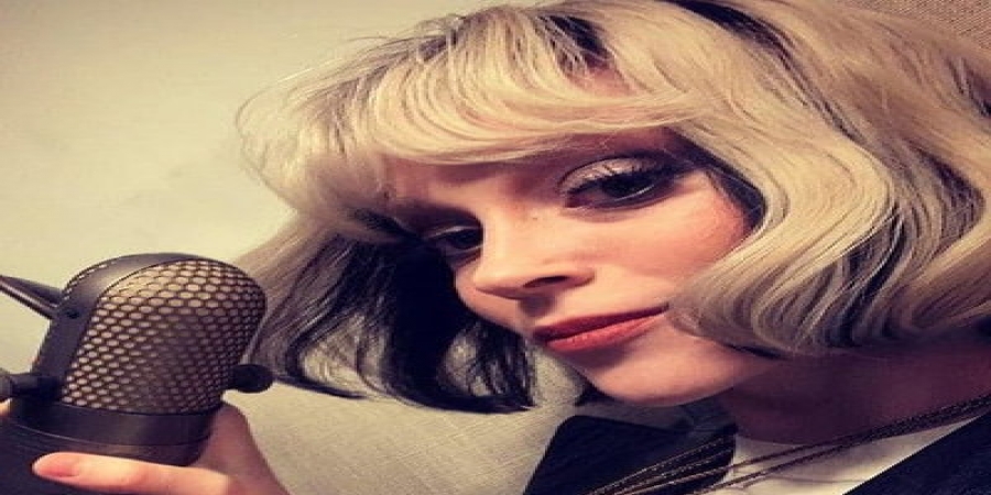 Тейлор Свифт не смогла научить St. Vincent готовке