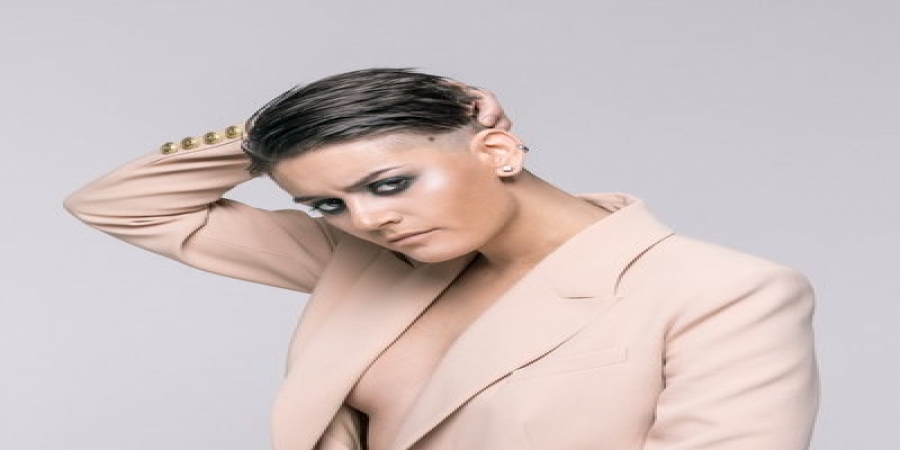 Эмма М сыграет песни с «Динамиков» в «Тоннах»