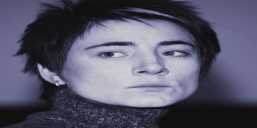 Земфира подала иск на Евгения Гришковца за оскорбление в эфире