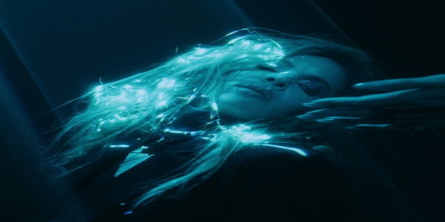 Людмила Соколова оживила героев Булгакова в клипе «Я стала другой» (Видео)