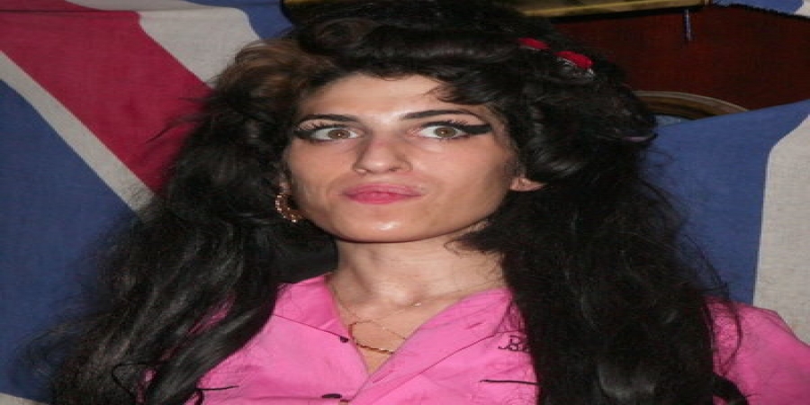 Новый байопик расскажет о последних годах жизни Эми Уайнхаус