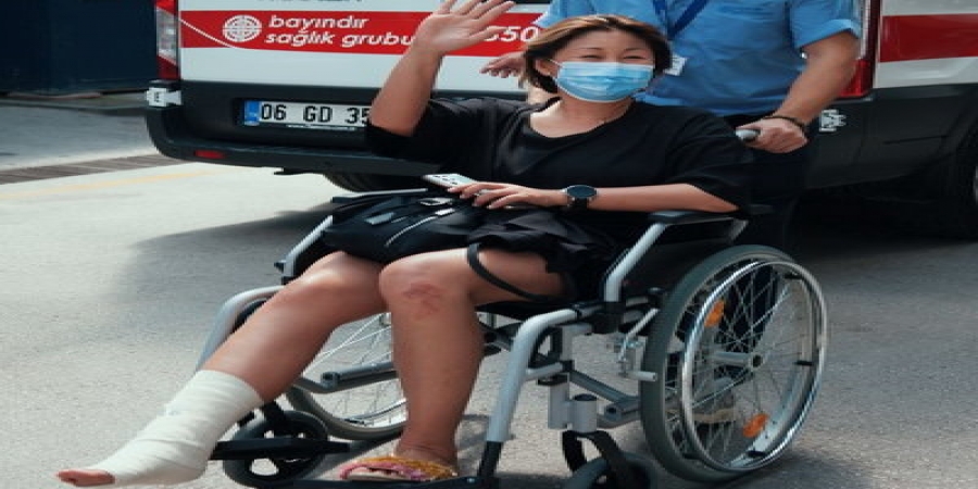 Анита Цой вернулась из Турции в инвалидном кресле (Видео)