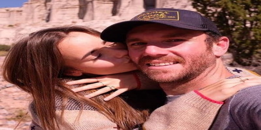 Лили Коллинз вышла замуж