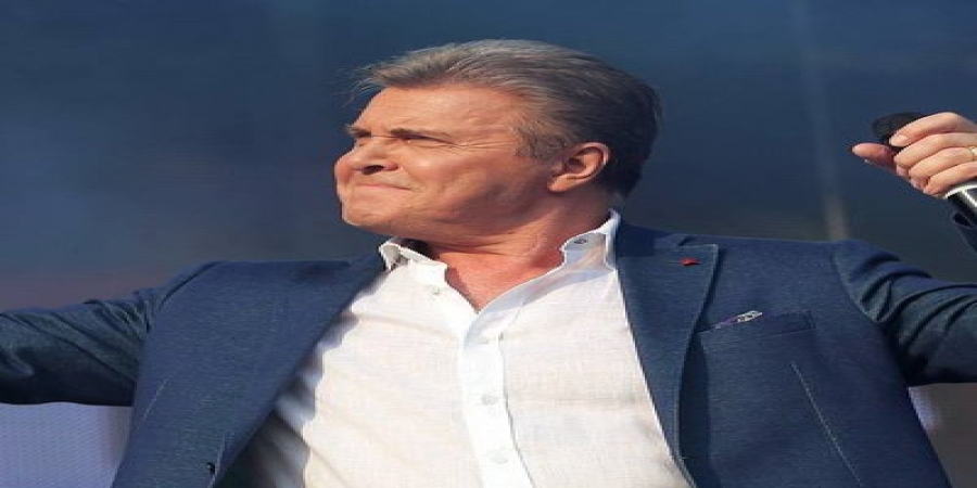 Лев Лещенко даст первый клубный концерт