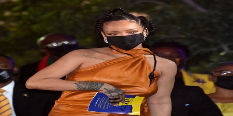 Рианна стала национальным героем республики Барбадос