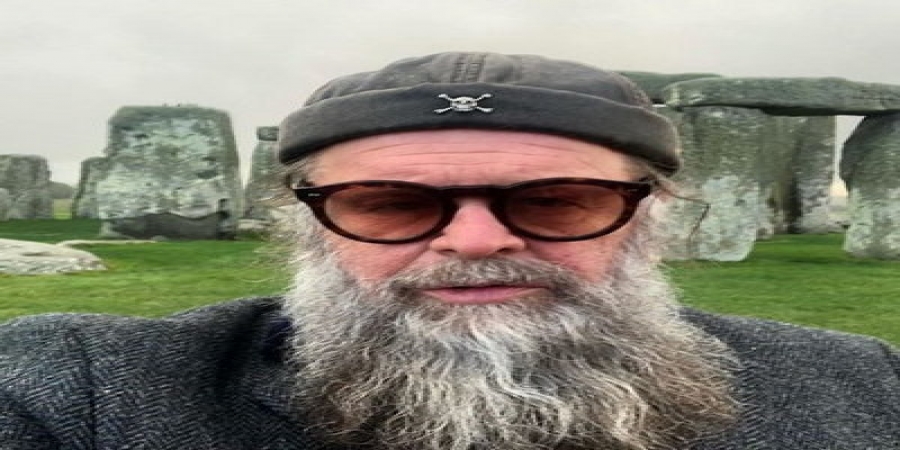 Борис Гребенщиков и Мгзавреби помянули Сергея Соловьева «Вином из песка» (Слушать)