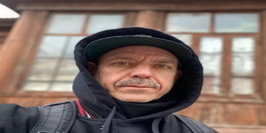 Сергей Михалок помянул Петра Мамонова ска-версией «Досуги-буги» (Видео)