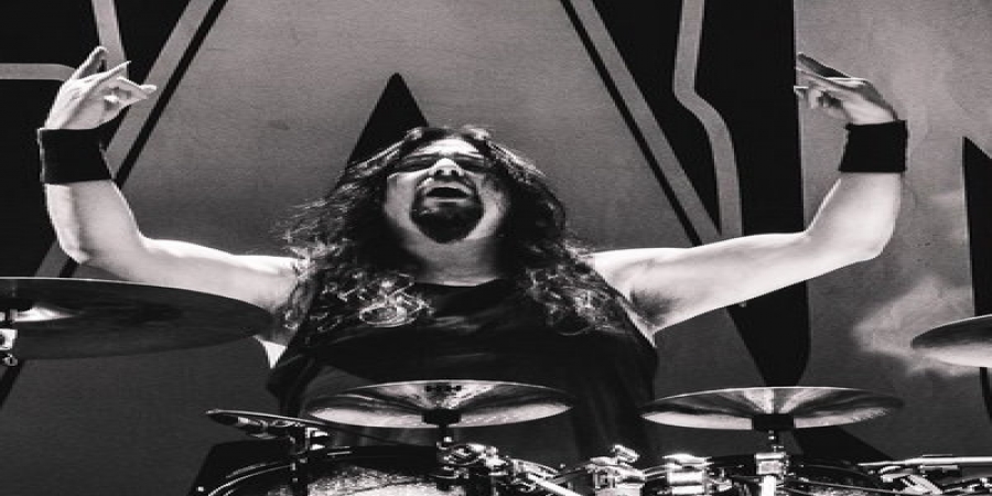 Testament объявили об уходе барабанщика