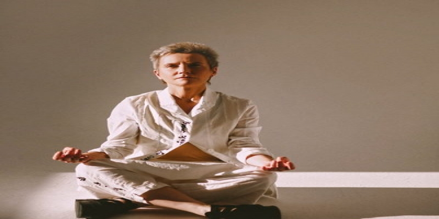 Светлана Сурганова познакомит с миром поэзии в TikTok